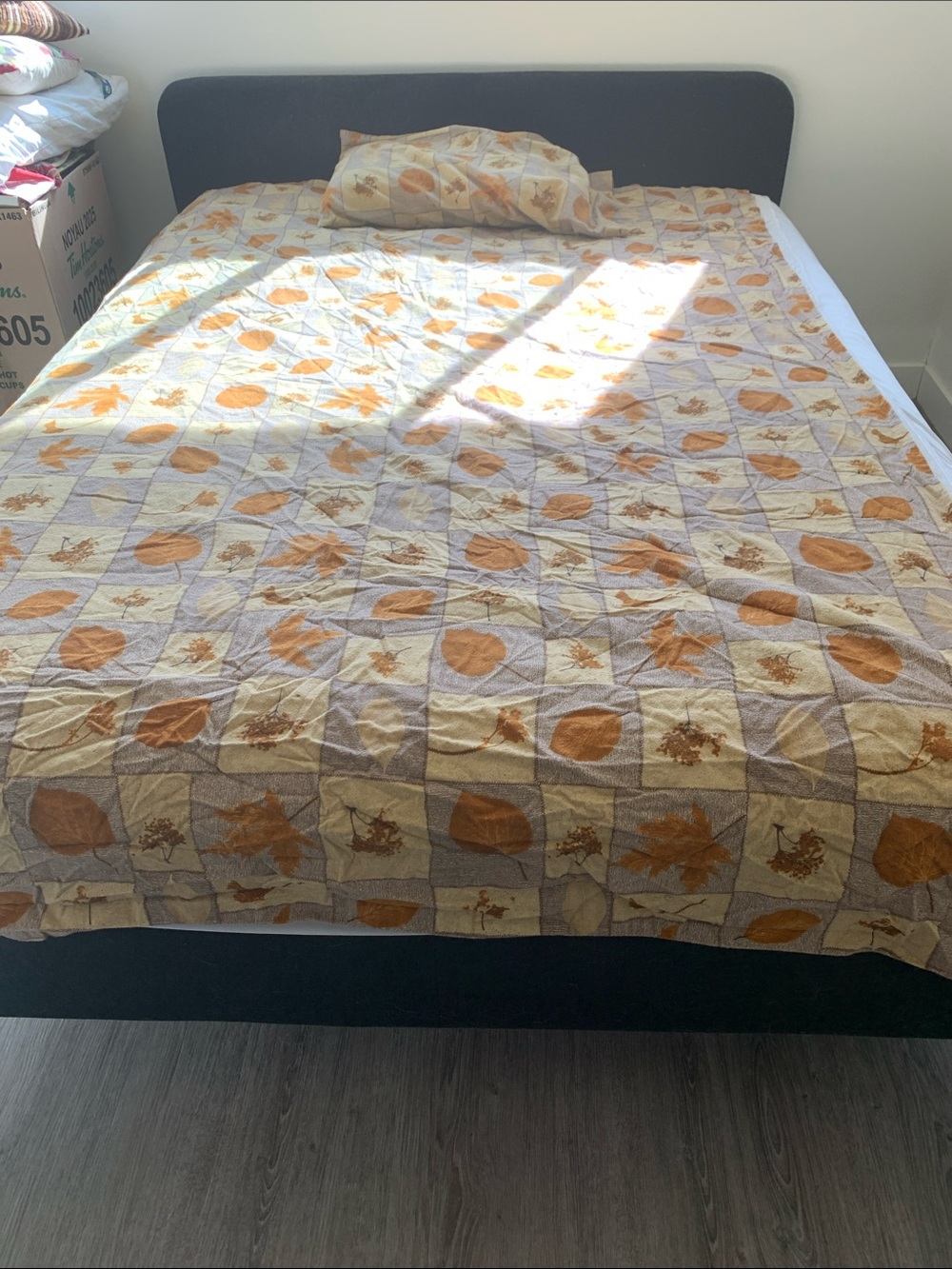 Autumn leaf flannel bedspread with pillowcase